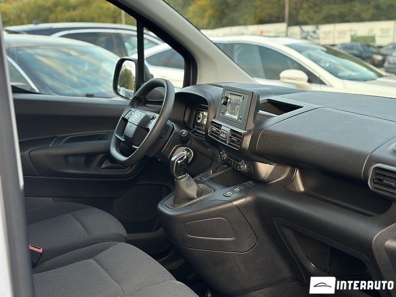 Toyota Proace 14 toyota proace 2024