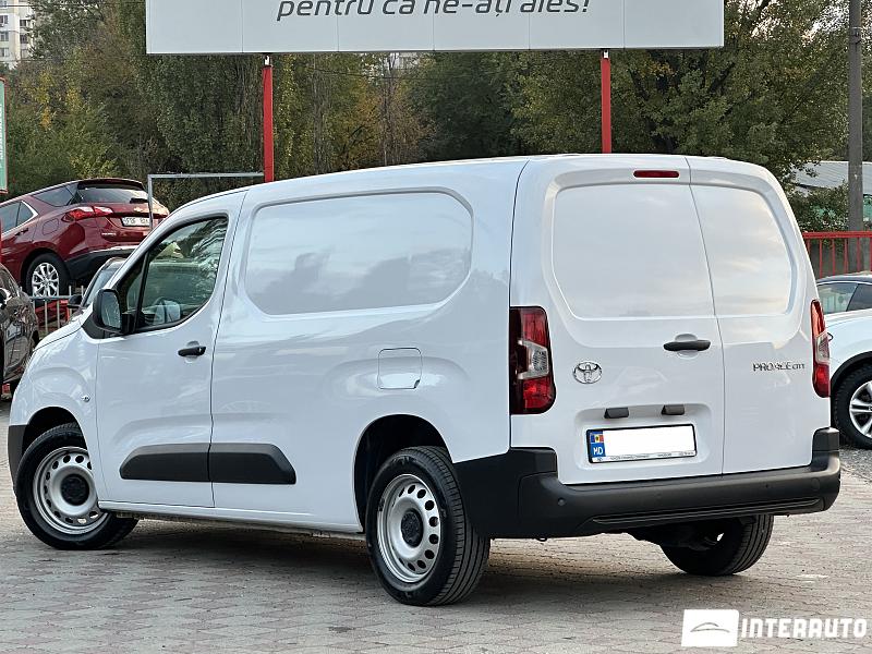 Toyota Proace 3 toyota proace 2024