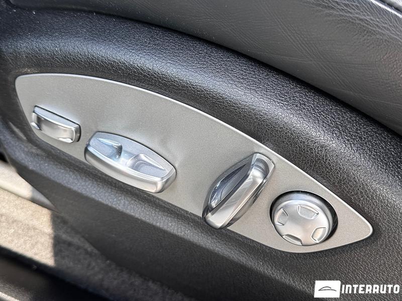 Porsche Macan 17 porsche macan 2018