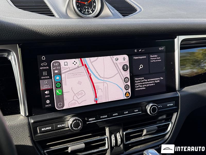 Porsche Macan 11 porsche macan 2018