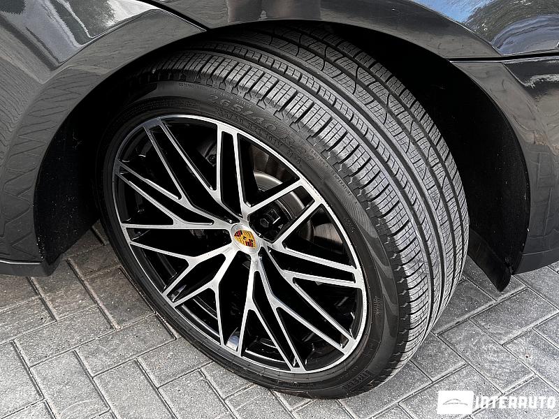 Porsche Macan 23 porsche macan 2018