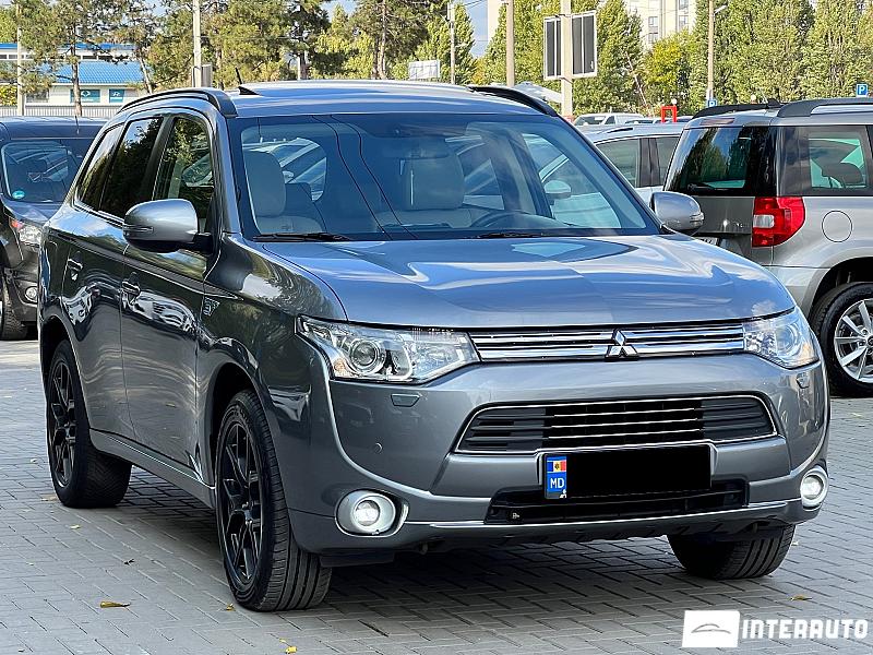 Mitsubishi Outlander 3 mitsubishi outlander 2013