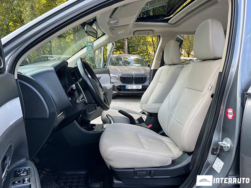 Mitsubishi Outlander 5 mitsubishi outlander 2013