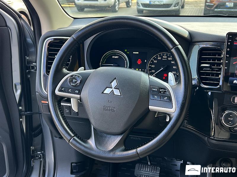 Mitsubishi Outlander 10 mitsubishi outlander 2013