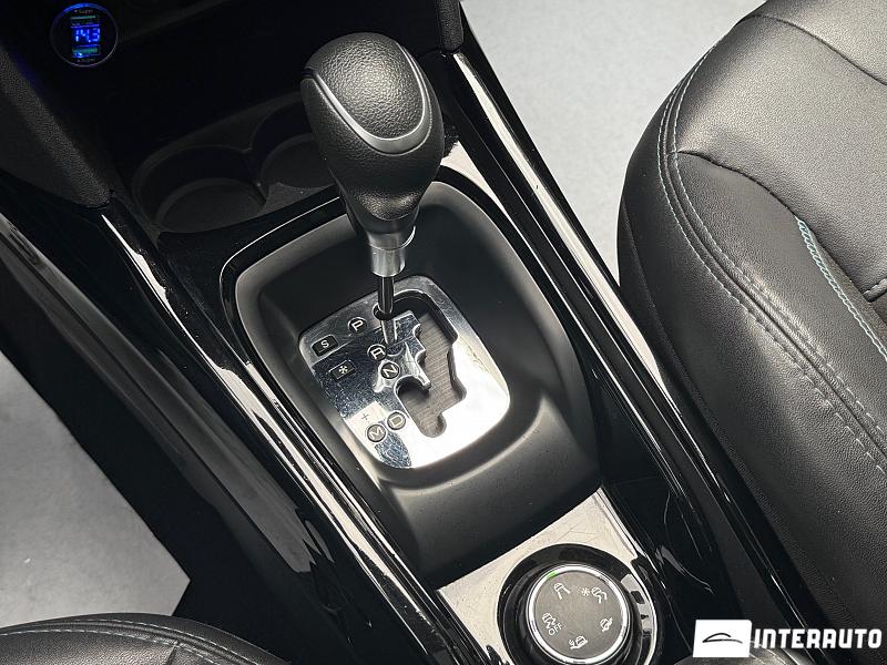 Peugeot 2008 13 peugeot 2008 2018