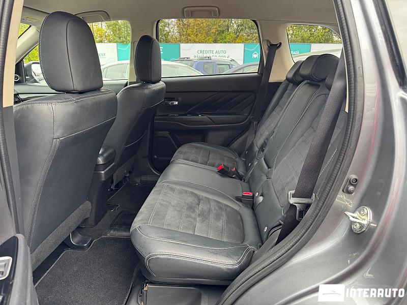 Mitsubishi Outlander 15 mitsubishi outlander 2015