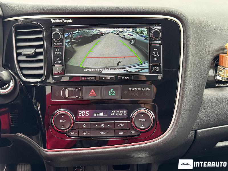 Mitsubishi Outlander 10 mitsubishi outlander 2015