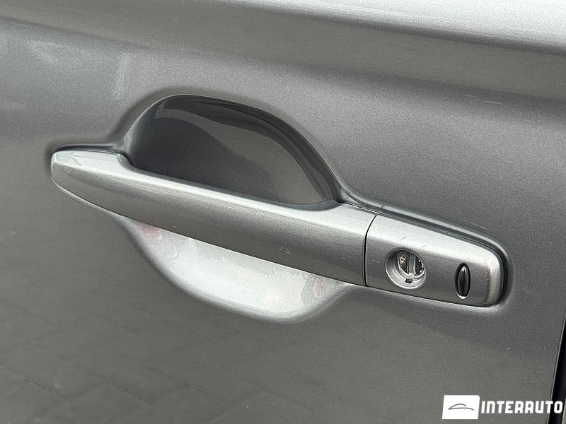 Mitsubishi Outlander 18 mitsubishi outlander 2015