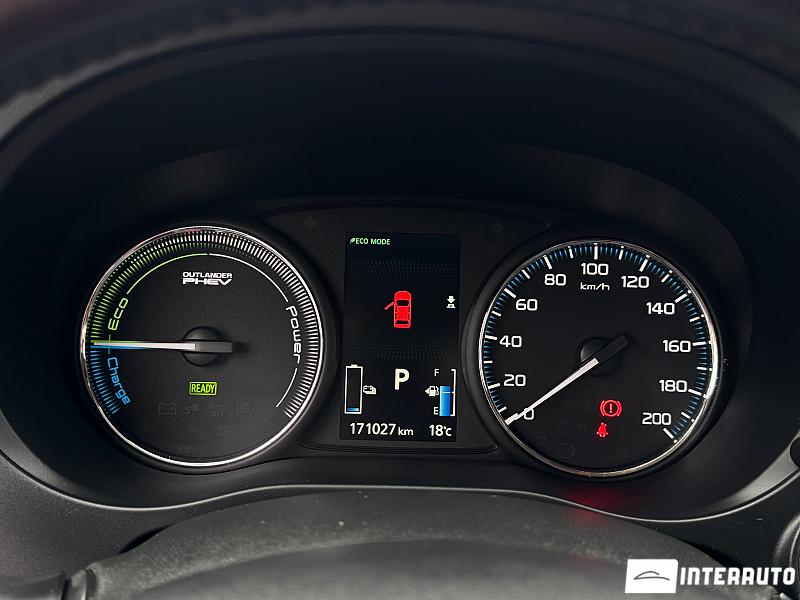 Mitsubishi Outlander 9 mitsubishi outlander 2015