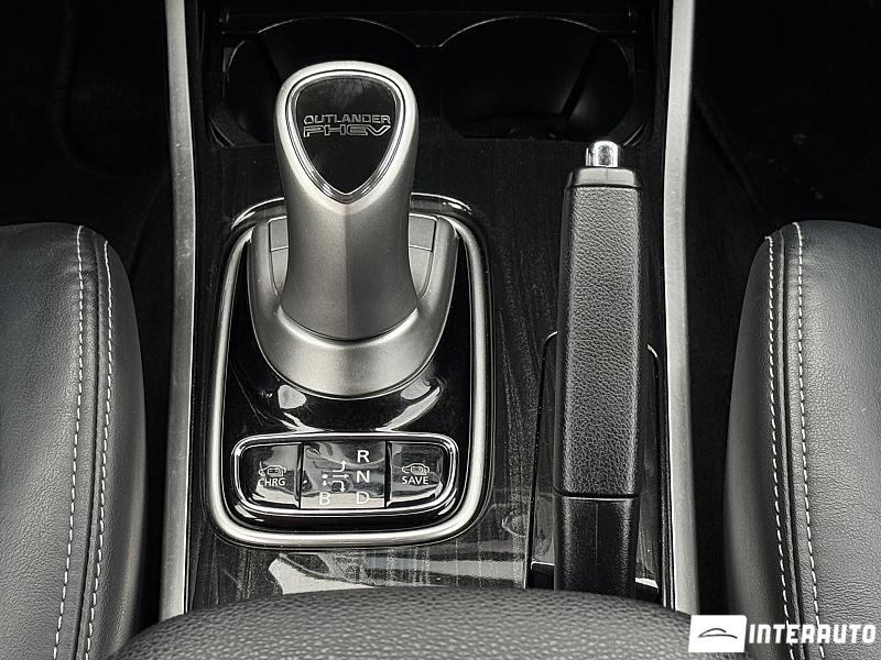 Mitsubishi Outlander 11 mitsubishi outlander 2015