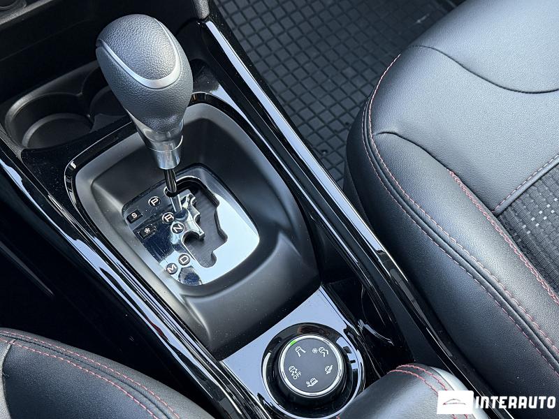 Peugeot 2008 16 peugeot 2008 2019