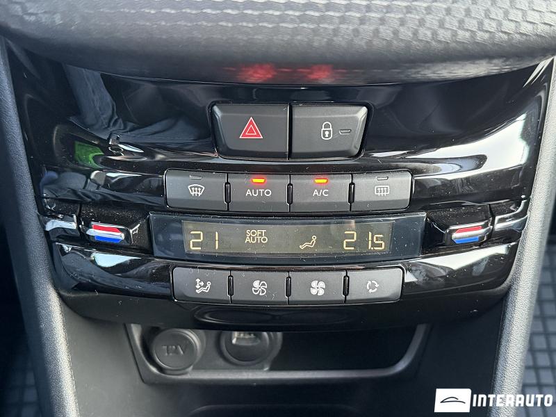 Peugeot 2008 15 peugeot 2008 2019