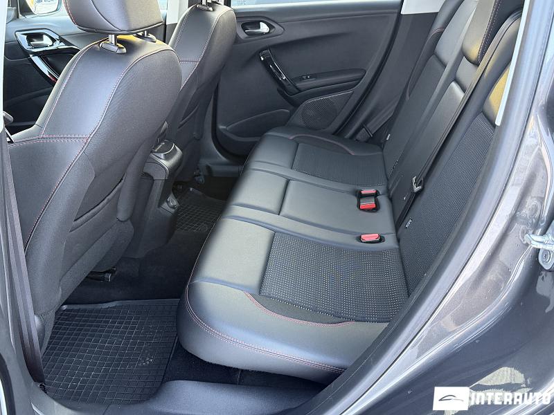 Peugeot 2008 18 peugeot 2008 2019