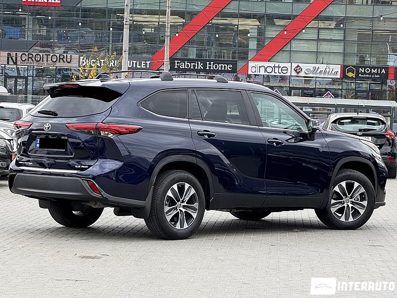 Toyota Highlander 3 toyota highlander 2022