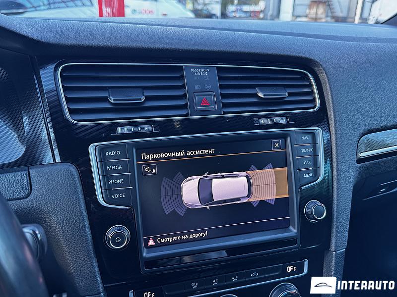 Volkswagen Golf GTE 10 volkswagen golf gte 2015