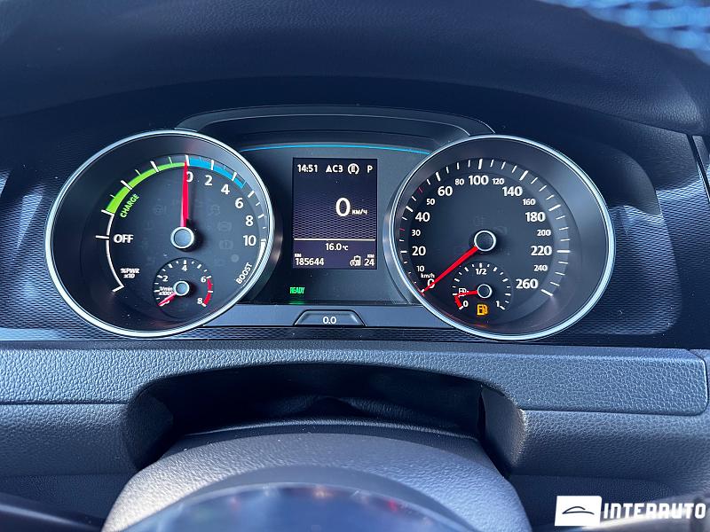 Volkswagen Golf GTE 9 volkswagen golf gte 2015