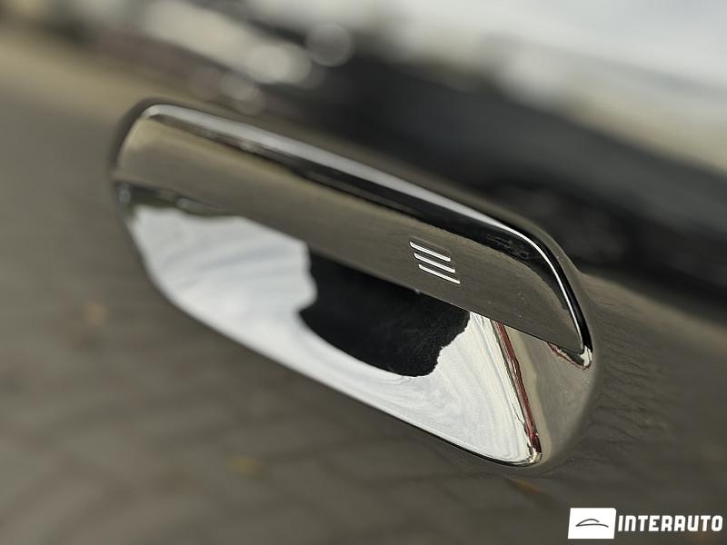 BMW X3 2.0D 7 bmw x3 2.0d 2025