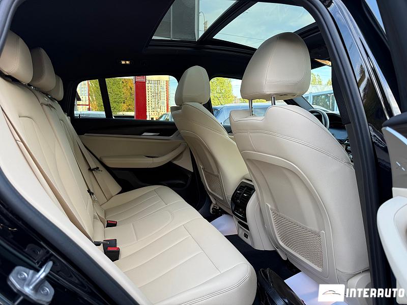 BMW X4 3.0i 18 bmw x4 3.0i 2020