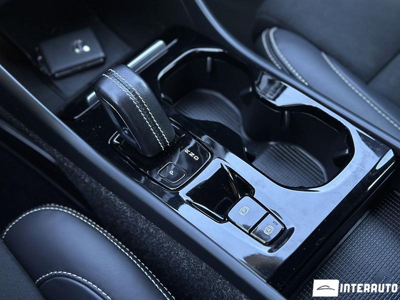 Volvo XC 40 13 volvo xc 40 2021