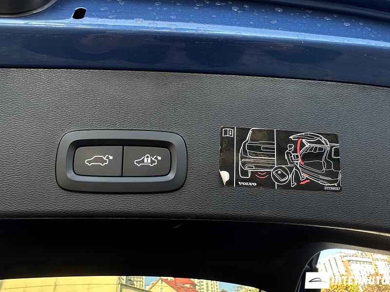 Volvo XC 40 19 volvo xc 40 2021