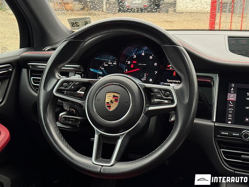 Porsche Macan 14 porsche macan 2019