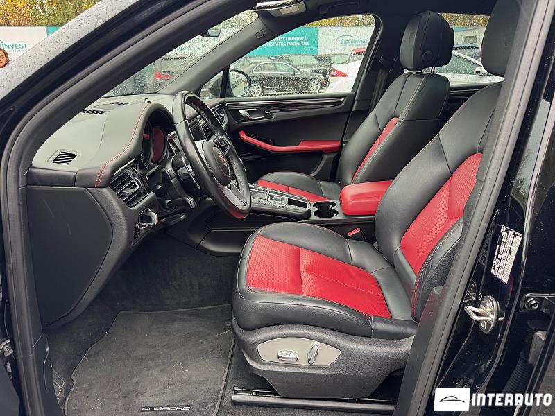 Porsche Macan 5 porsche macan 2019