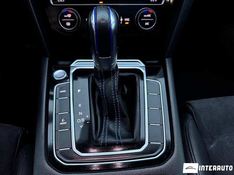 Volkswagen Passat GTE 14 volkswagen passat gte 2015