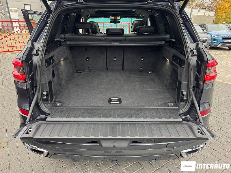 BMW X5 4.0i 21 bmw x5 4.0i 2019