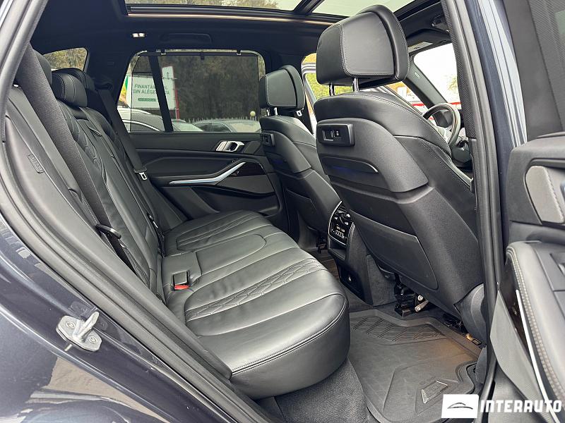 BMW X5 4.0i 9 bmw x5 4.0i 2019