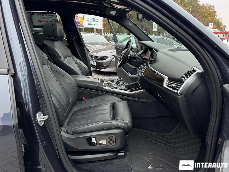 BMW X5 4.0i 7 bmw x5 4.0i 2019