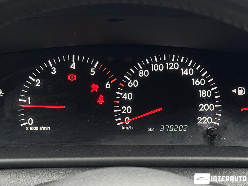 Toyota Corolla 8 toyota corolla 2005