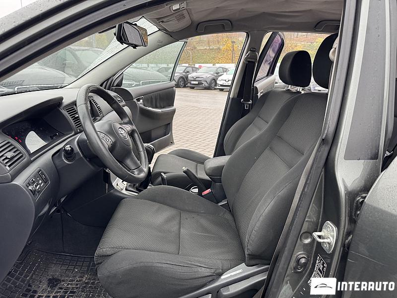 Toyota Corolla 5 toyota corolla 2005