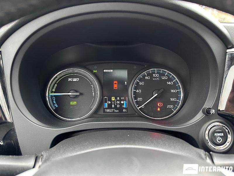 Mitsubishi Outlander 9 mitsubishi outlander 2014