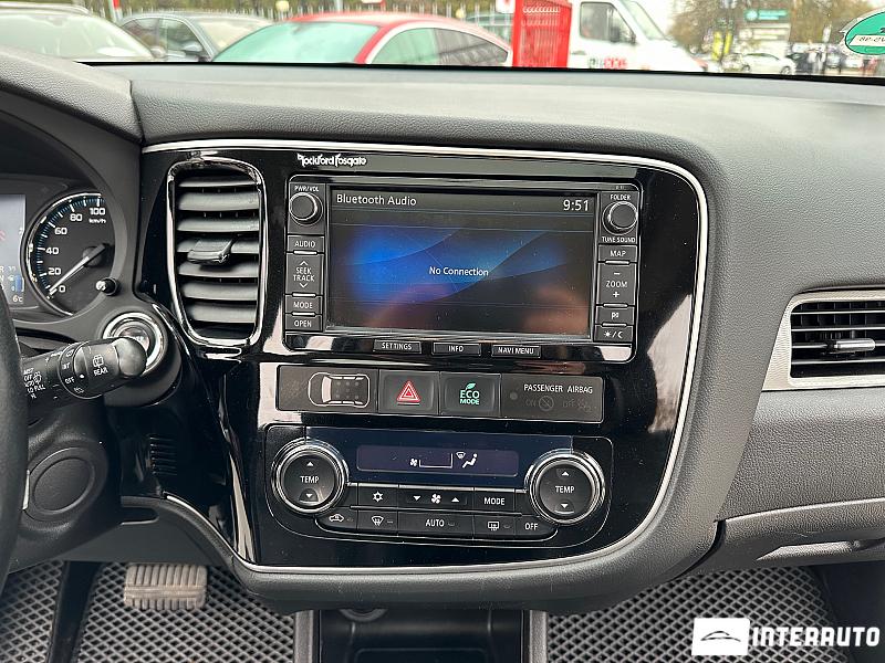 Mitsubishi Outlander 11 mitsubishi outlander 2014