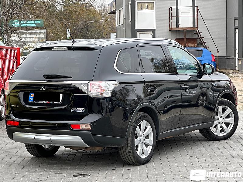 Mitsubishi Outlander 3 mitsubishi outlander 2014