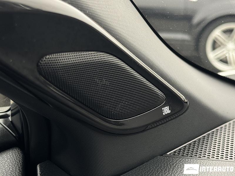 Toyota C-HR 19 toyota c-hr 2016