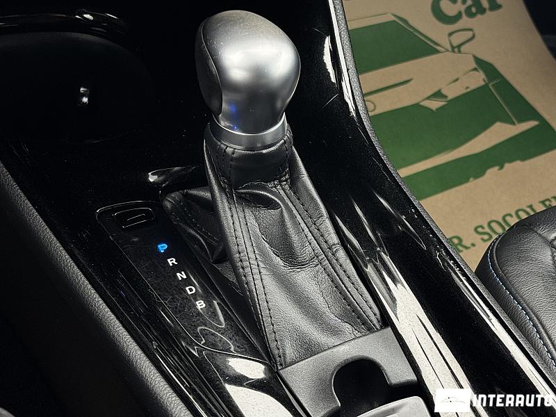 Toyota C-HR 12 toyota c-hr 2016