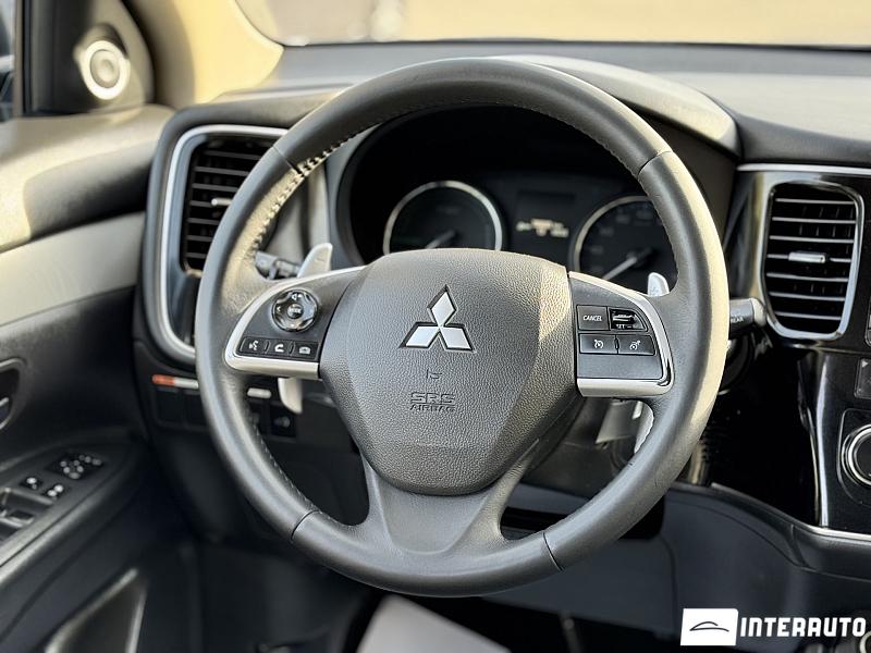 Mitsubishi Outlander 12 mitsubishi outlander 2013