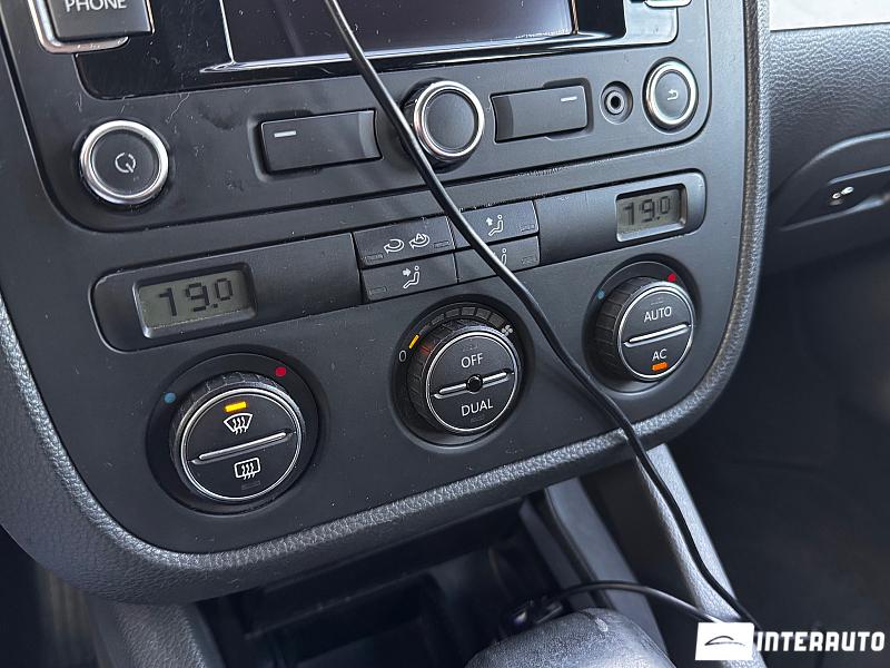 Volkswagen Golf 10 volkswagen golf 2009