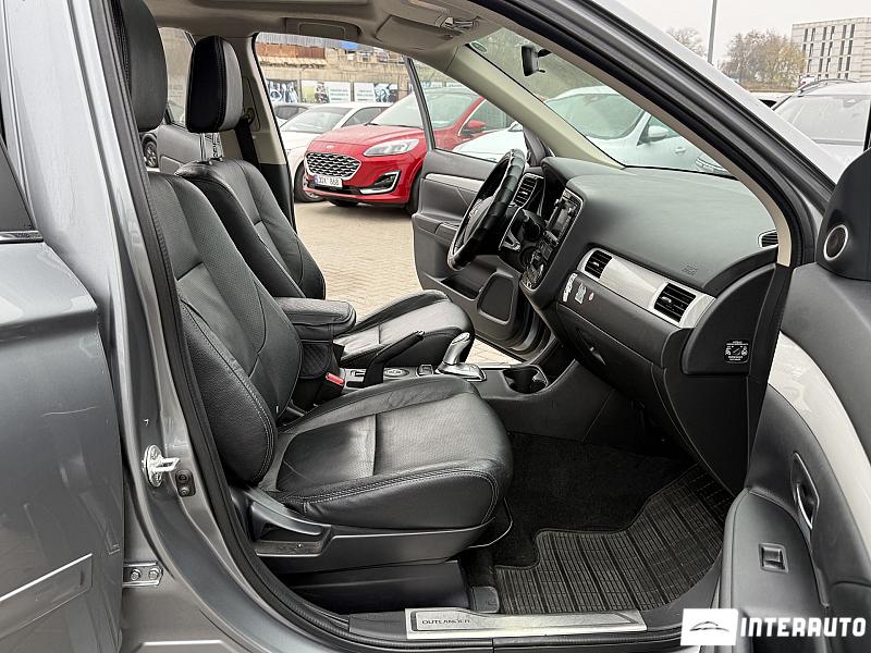 Mitsubishi Outlander 16 mitsubishi outlander 2013