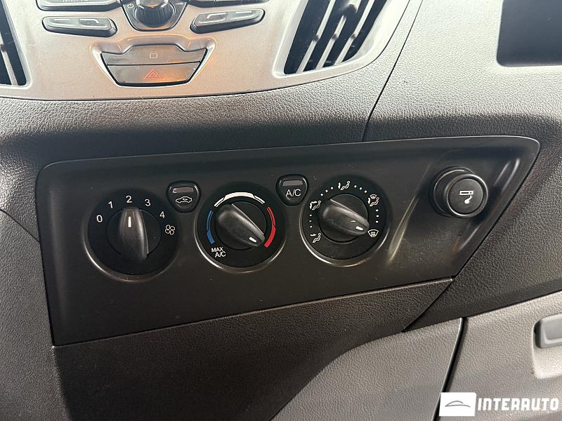 Ford Transit 13 ford transit 2017