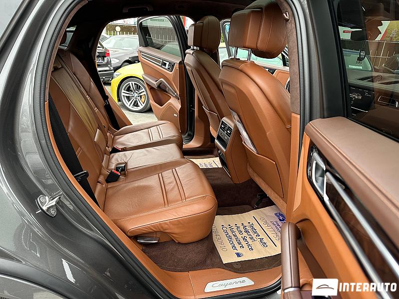 Porsche Cayenne E-Hybrid Coupe 8 porsche cayenne e-hybrid coupe 2021