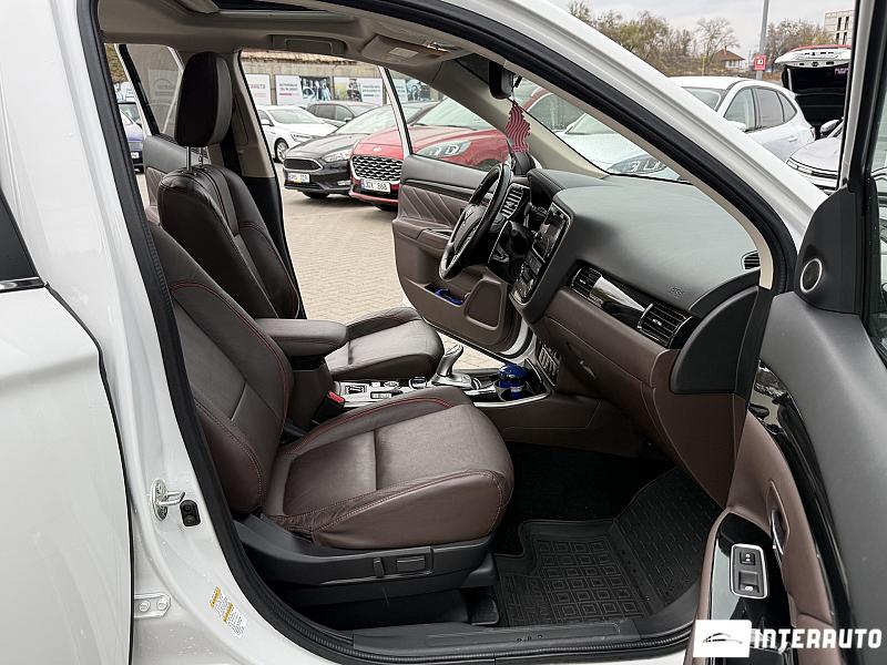 Mitsubishi Outlander 16 mitsubishi outlander 2018