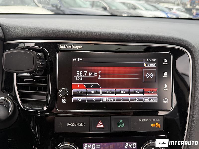 Mitsubishi Outlander 9 mitsubishi outlander 2018