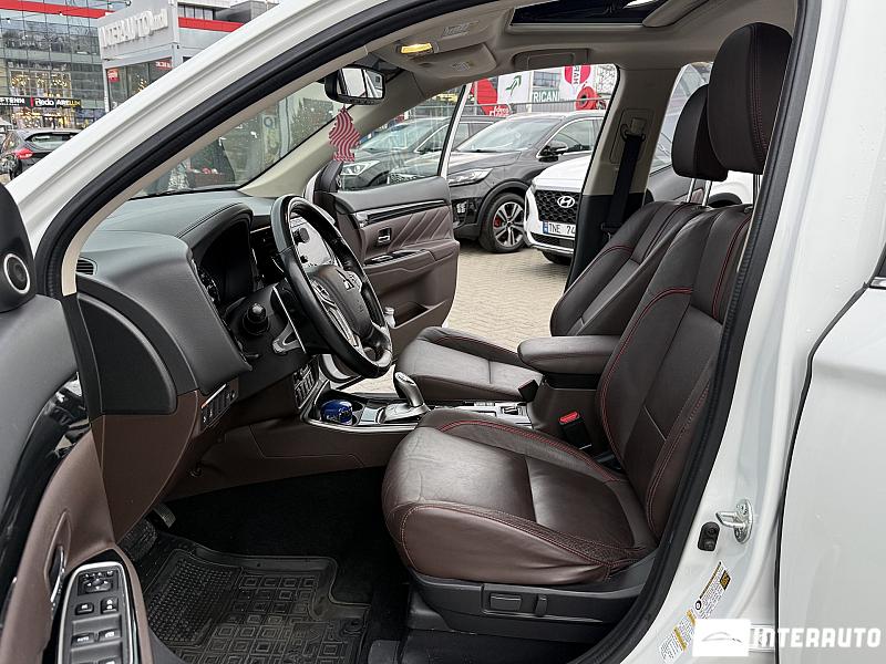 Mitsubishi Outlander 5 mitsubishi outlander 2018