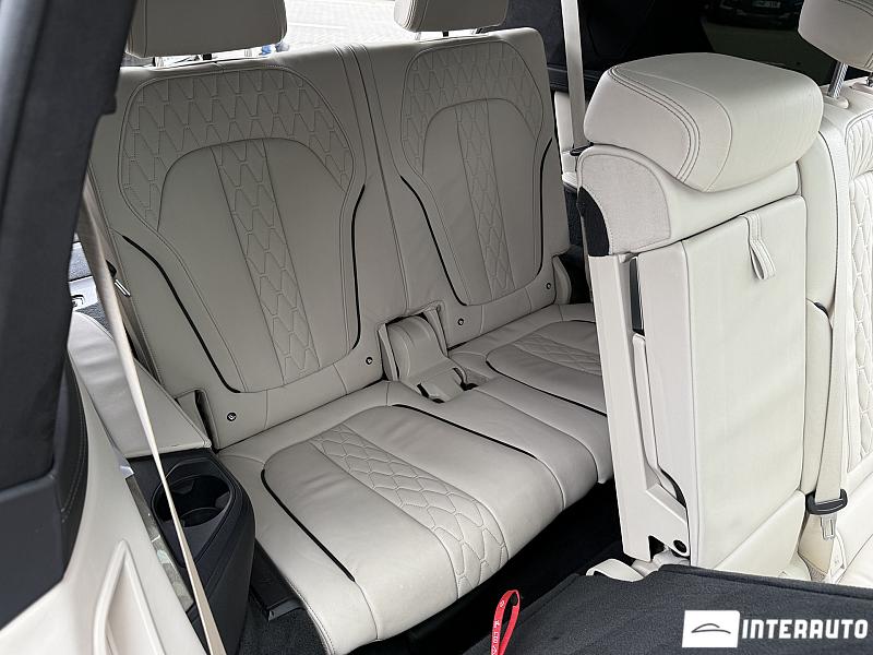 BMW X7 3.0d 21 bmw x7 3.0d 2019