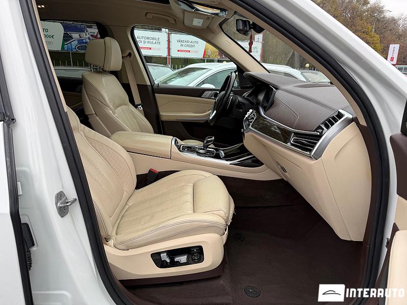 BMW X7 4.0i 5 bmw x7 4.0i 2019