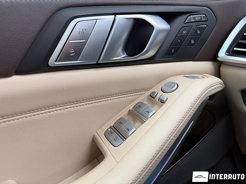 BMW X7 4.0i 17 bmw x7 4.0i 2019