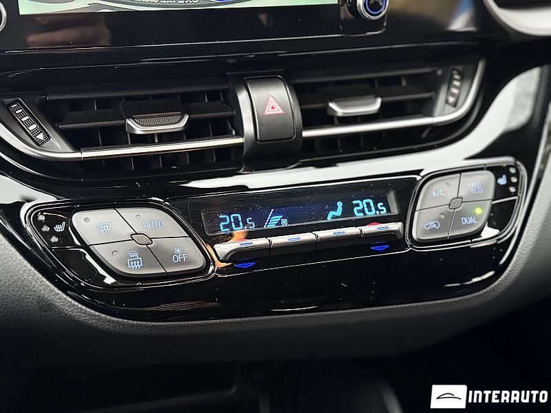 Toyota C-HR 13 toyota c-hr 2020