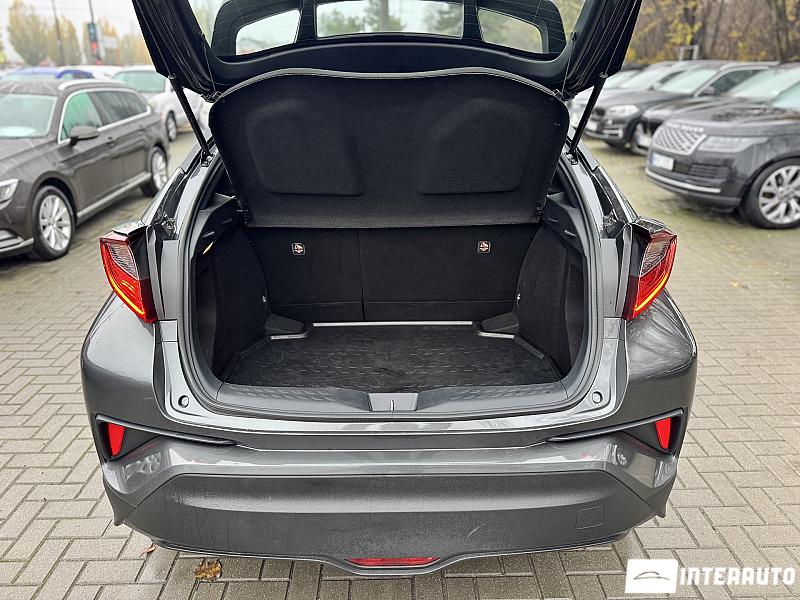 Toyota C-HR 5 toyota c-hr 2020